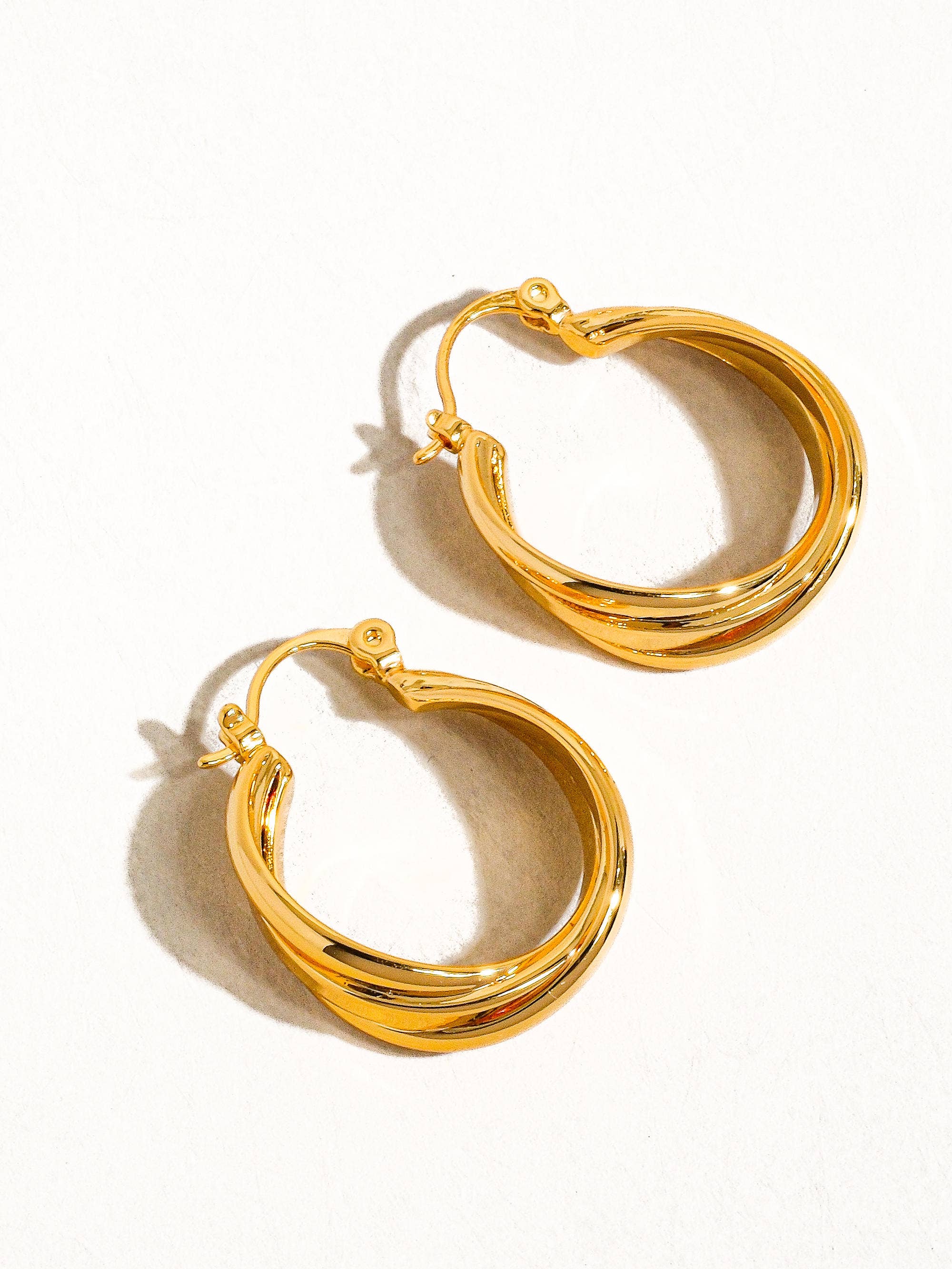 Twist 18k Gold Twisted Hoop Earring