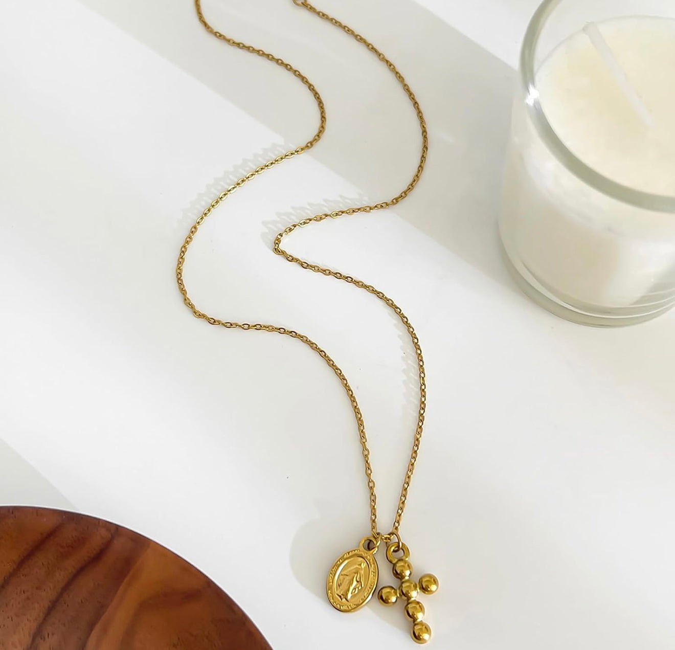 Fe Necklace